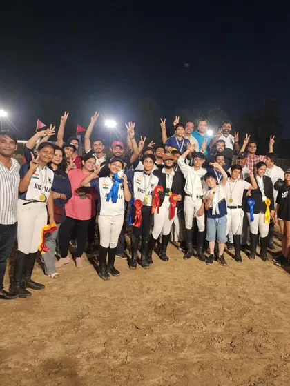 This is the Warriors family. Victories are sweetest when celebrated together. This was a moment of great pride for our entire team after an amazing performance at the Verdinand Horse Show.