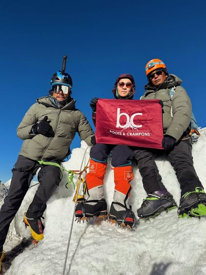 On Top of the World: Everest, Lhotse & Our Legendary Climbers photo 9