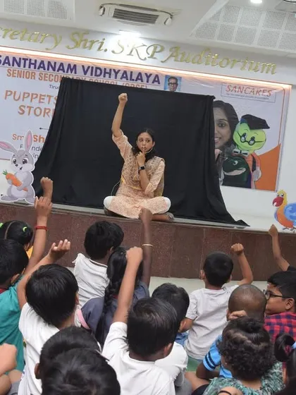 More moments from my travels to schools across the country, each one a unique and joyful experience. From interactive workshops to large assembly performances, I tailor each session to the school's needs.