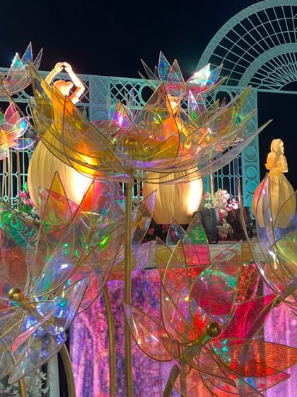 Unique Varmala & Stage Designs photo 8