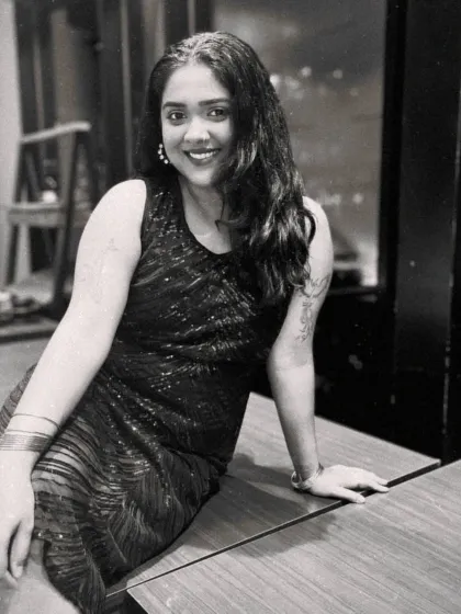 Another portrait from the Apple Music promotion series for "Tasveer."