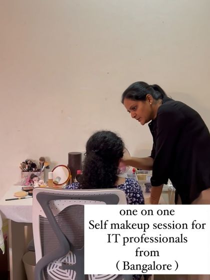 Shikha Agarwal - Personal Self-Makeup Classes My Teaching Style: One-on-One Sessions photo 68