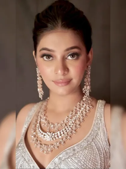 A portrait of my bride Richa, looking absolutely radiant in her all-diamond look for her reception.