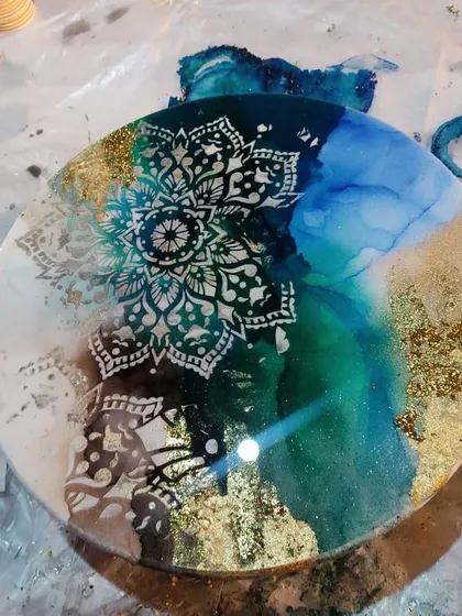 My upcoming alcohol ink resin art workshop will teach you how to create captivating abstract pieces with vibrant colours and fluid designs.