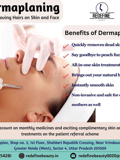Dermaplaning is a gentle exfoliation method for removing dead skin cells and "peach fuzz" from the face. This graphic shows its benefits, including instantly smooth skin and bringing out your natural beauty.