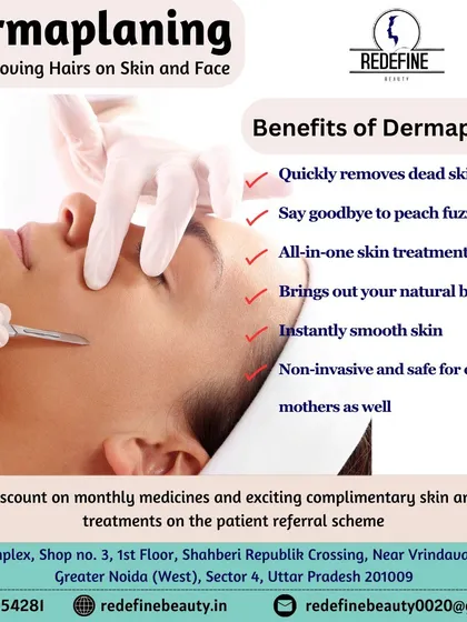 Dermaplaning is a gentle exfoliation method for removing dead skin cells and "peach fuzz" from the face. This graphic shows its benefits, including instantly smooth skin and bringing out your natural beauty.