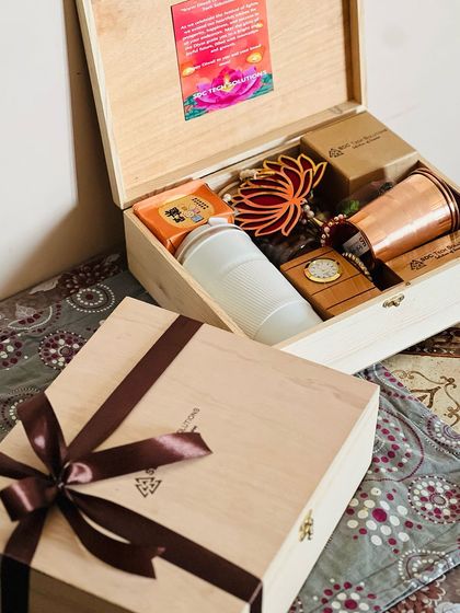 Gift Hamper - Corporate Gifting Branded Corporate Hampers photo 27