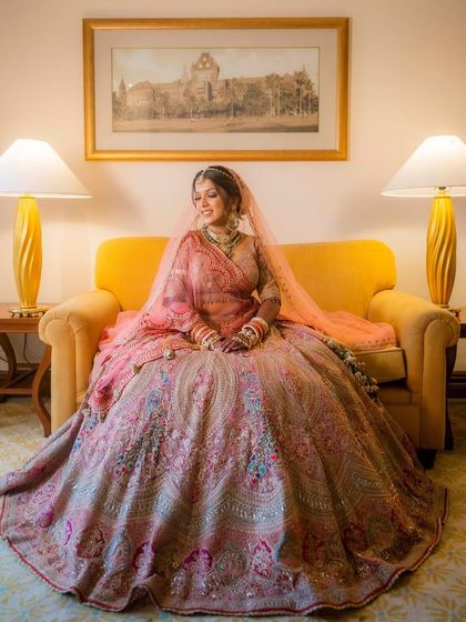 Timeless Wedding Day Looks photo 15