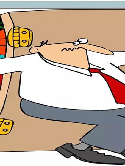 Feeling overwhelmed by a lack of space when packing or organizing? Our self storage units offer a practical and immediate solution, whether you need short-term space for luggage or long-term storage for household goods.