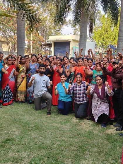 An outdoor workshop for another group from a leading beverage company. The smiles and strong stances show the confidence gained even in a short session.