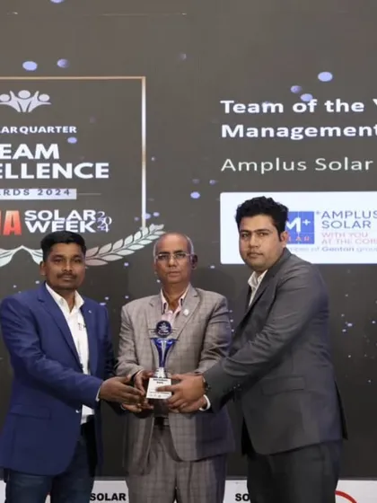 Our team accepts the Solaris Award for Team of the Year in Safety & Risk Management. This recognition reflects our unwavering dedication to maintaining the highest safety standards across all projects, setting a benchmark for the industry.