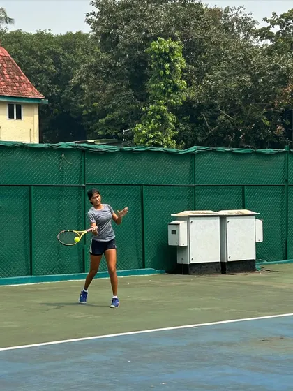 A player hits a clean backhand during the MSSA finals, demonstrating her solid technique.