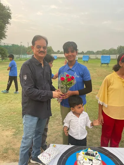 Celebrations are a team effort. After a successful tournament, we celebrate with cakes, flowers, and the entire club community, including players, coaches, and parents.