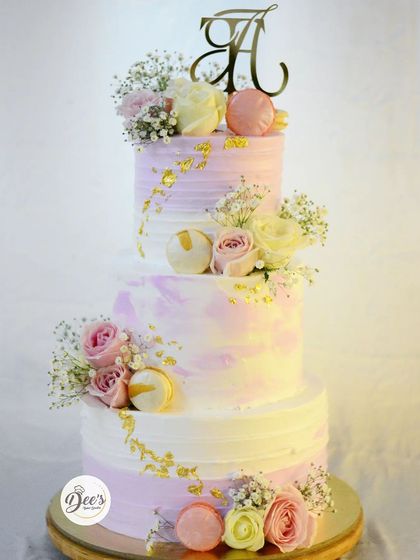 Dee's Bake Studio - Custom Cakes Wedding & Engagement Cakes photo 5