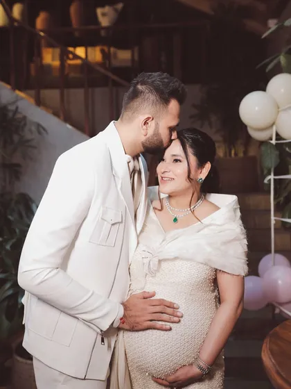 A tender moment between the parents-to-be. He gently kisses her forehead as they anticipate the arrival of their little one. These are the quiet, beautiful memories I love to help create.
