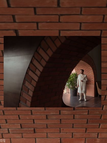 Modern Glamour & Architectural Statements photo 12