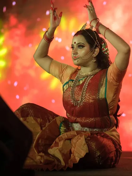 Bringing the character of Draupadi to life required a focus on expressive, dramatic makeup. I designed this look for a stage performance, using bold eye makeup and traditional details that would be captivating both on stage and in photos.