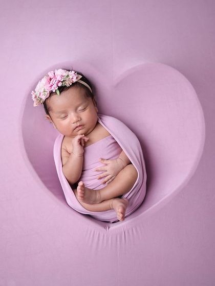 WonderBump Studio - Newborn Photography Classic Poses & Swaddles photo 14
