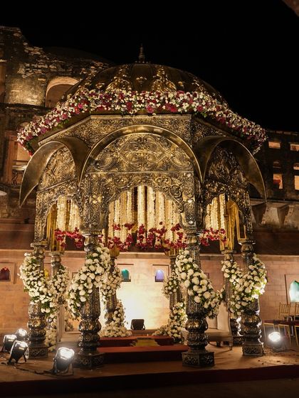 Dreamy Mandaps & Ceremonies photo 31