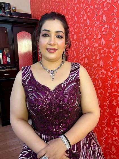 A happy smile from a client ready for her event. That's my ultimate goal.