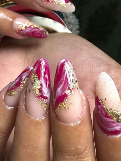 A gorgeous winter look with a deep pink and gold foil marble effect.