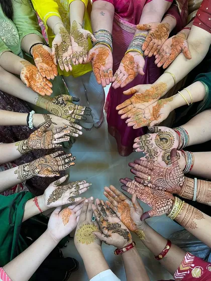 Mehendi is a celebration, and I love sharing it with the whole wedding party. Here’s a shot of a bride tribe showing off their unique designs. I can easily handle large groups for your event.