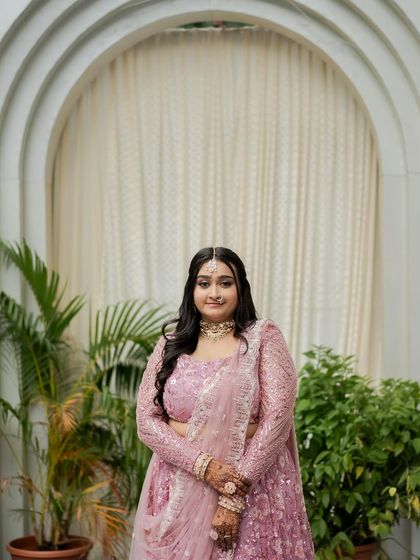 Modern & Pastel Brides photo 4