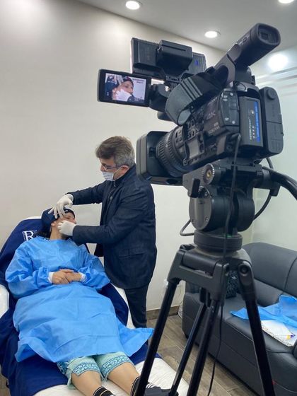 Lights, camera, action! Filming a training session on cheek augmentation with dermal fillers. High-quality educational content is key to my teaching philosophy.