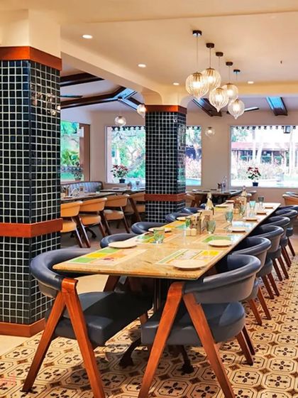 Dining & Social Spaces photo 14