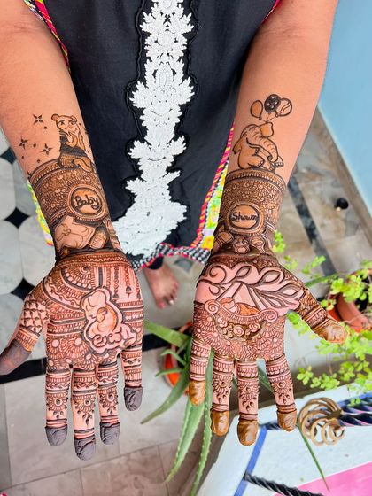 Another angle of the cute teddy bear themed baby shower mehendi.