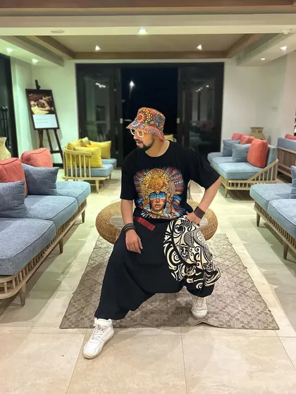 Another look from my Sri Lanka gig. My style is a mix of comfort and bold expression, just like my music.