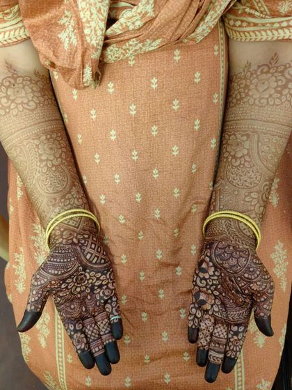 Shaikh Yasmeen - Mehendi for Special Occasions The Rich Organic Stain photo 5