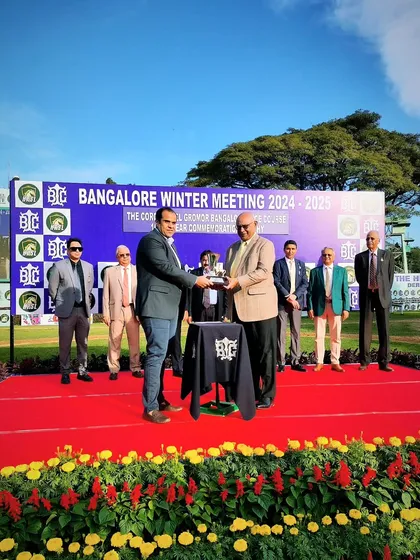A moment from the Commemoration Trophy ceremony.