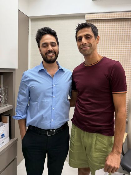 With former Indian cricketer Ashish Nehra. It's always a pleasure to help athletes with their skin care and rejuvenation needs after years of being out in the sun.