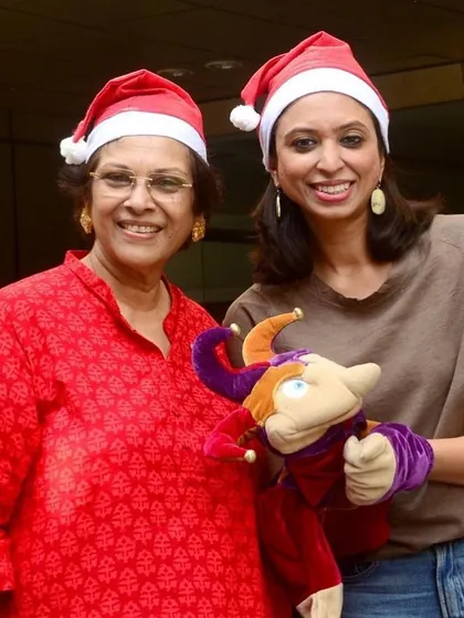 Sharing Christmas cheer with a wonderful group of girls. For me, the festive spirit is about spreading joy, and there's no better way to do that than through stories and laughter.