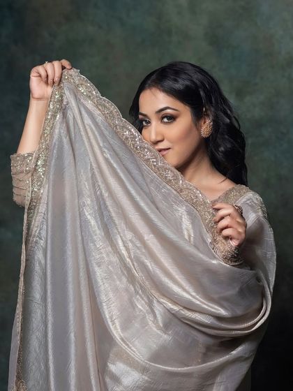 Signature Soft Glam & Glowy Skin photo 32