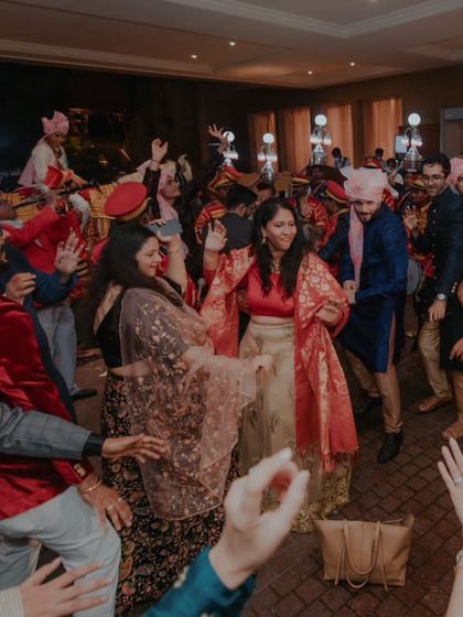 The dance floor is packed even before the ceremony begins! A testament to the infectious energy of a well-planned baraat.