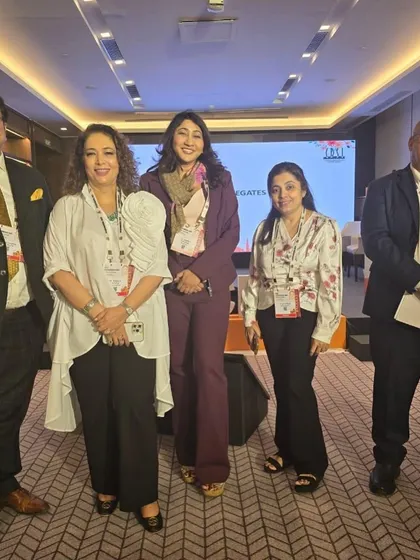 With fellow faculty members at the CDSI Delhi conference. A gala event of academic extravaganza.