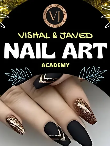 An inspiration post showcasing the kind of bold, elegant, and creative designs you can learn to make at our academy.