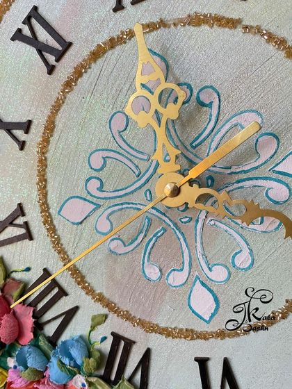 Jashn-e-Kala by Sakshi - Custom Russian Sculpture Decor Custom Wall Clocks photo 41