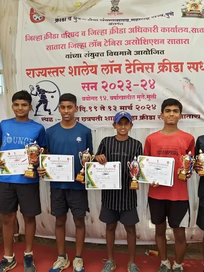 The group of players selected to represent Maharashtra at the U-14 nationals.