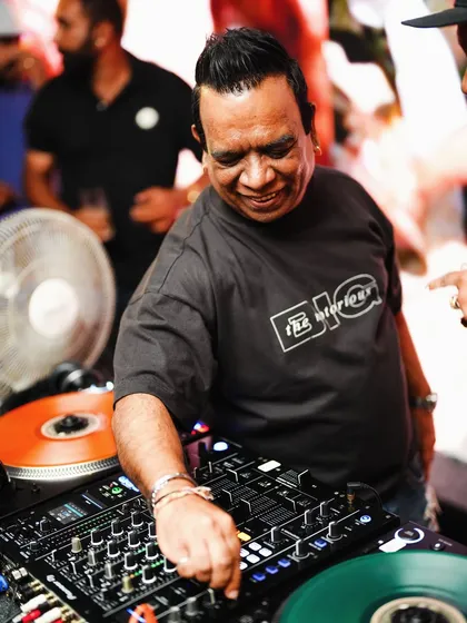 There's nothing like the feel of vinyl. For a truly special event, I offer old school vinyl only sets, bringing a warmer sound and a nostalgic trip with classic house and hip hop records.