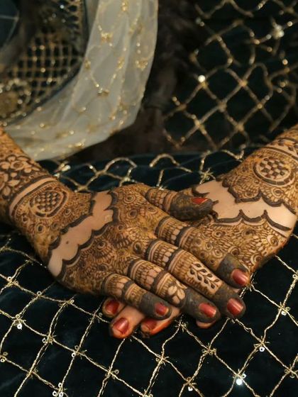 Mehndi Designer - Mehndi Artistry Services Bridal Mehndi Masterpieces photo 22