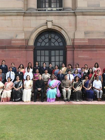 A moment of great honor. One of our founders, Dr. Sarita Ahlawat, with other trailblazers at Rashtrapati Bhavan, meeting the President of India to celebrate women in Indian aviation.