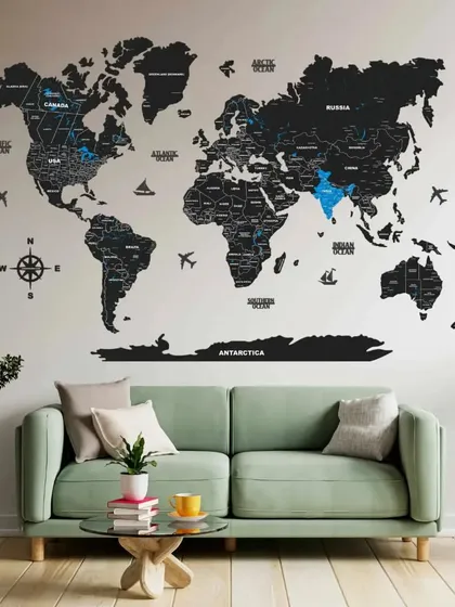 This 2D wooden world map in black and blue offers a sleek and modern design. It's a great way to add a graphic, global element to your decor, perfect for a contemporary home or office.