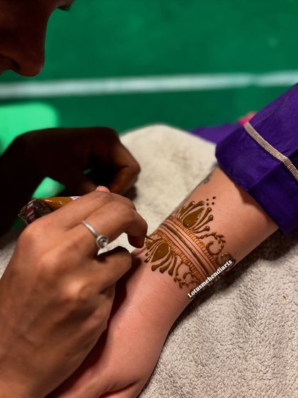 Lotus Mehendi Arts - Event Mehendi Services Elegant Designs for Guests photo 57