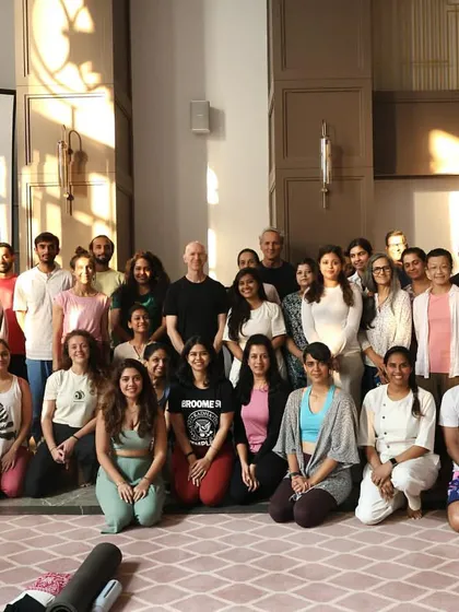 This is the community we build together. A group photo from an immersive wellness workshop, filled with people who came to learn, connect, and grow. This is the energy I bring to every corporate event and off-site.