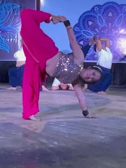 Welcome to the third annual event of Yog with Sushmita. A moment of performance, showcasing the skills and dedication of our students.