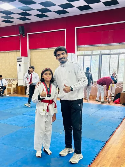 With Anvi Yadav, another one of my dedicated students, after she secured a bronze medal at the DSO Navi Mumbai School Taekwondo Games.