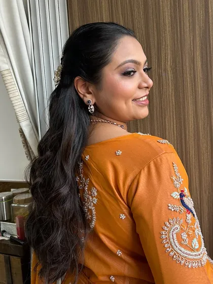 The bride is all glammed up and ready for her Lagan Lakhan ceremony. I created a soft smokey eye with a warm, glowing complexion to kick off her wedding festivities.